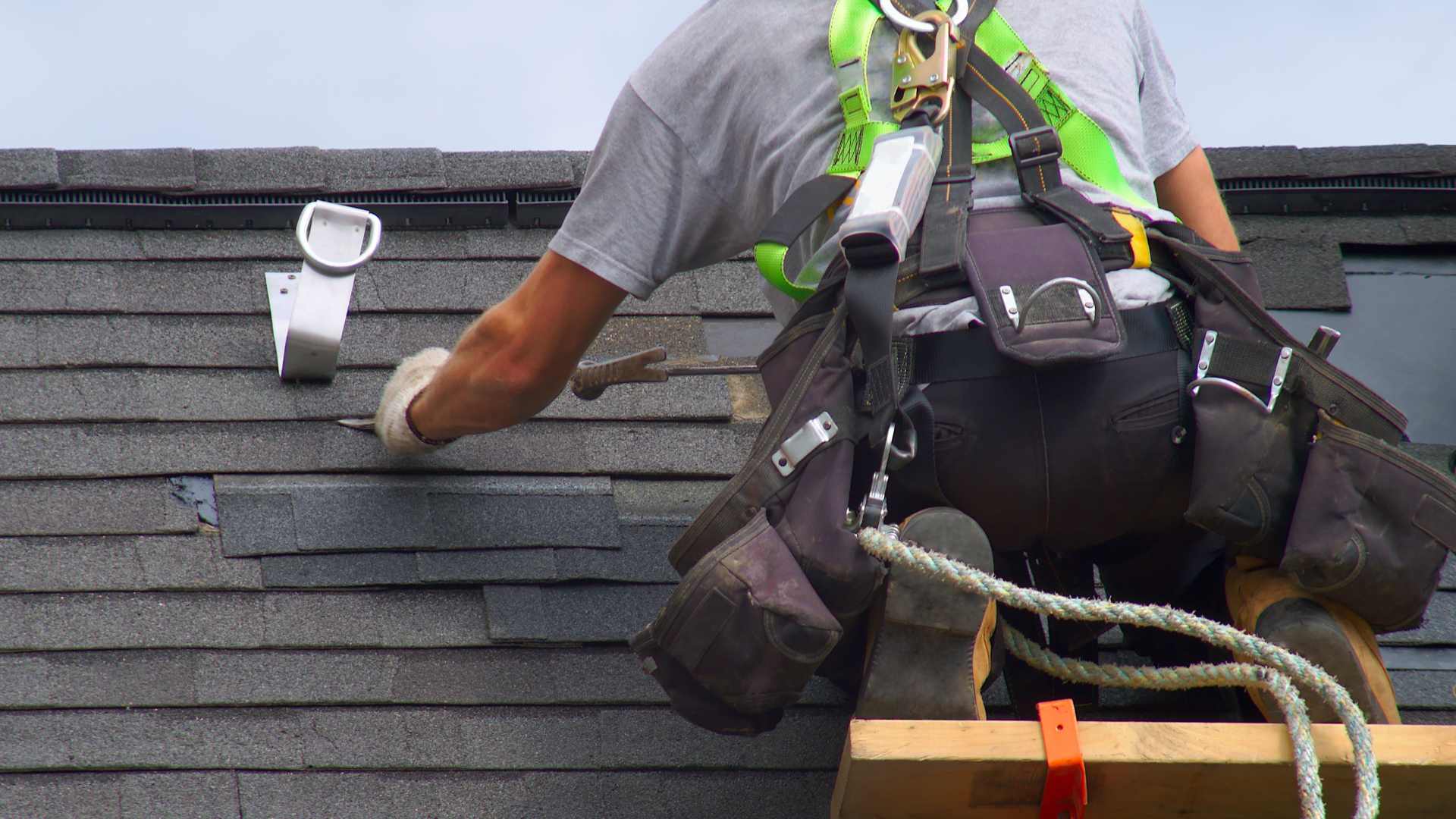 Roofing in Tustin, CA